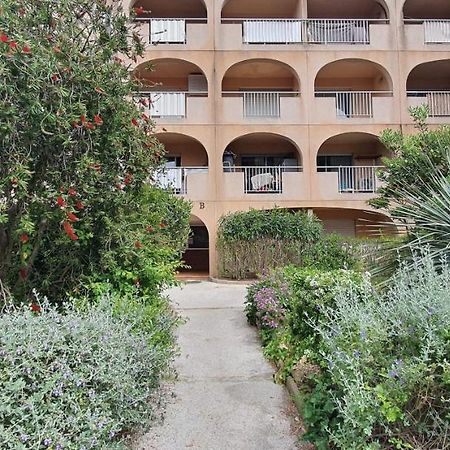 L'Etoile Sous Les Pins - La Loge Apartment Hyeres Exterior photo