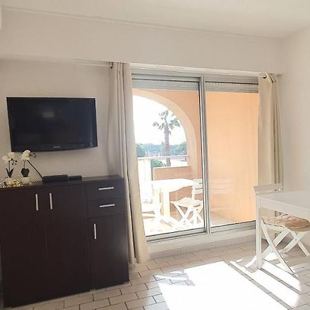 L'Etoile Sous Les Pins - La Loge Apartment Hyeres Exterior photo