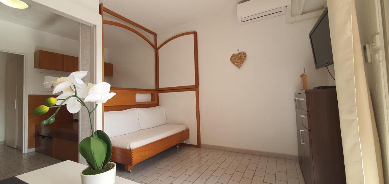 L'Etoile Sous Les Pins - La Loge Apartment Hyeres Exterior photo