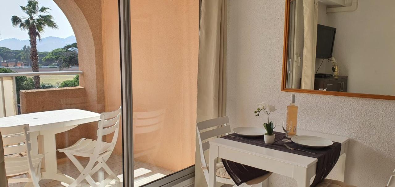 L'Etoile Sous Les Pins - La Loge Apartment Hyeres Exterior photo